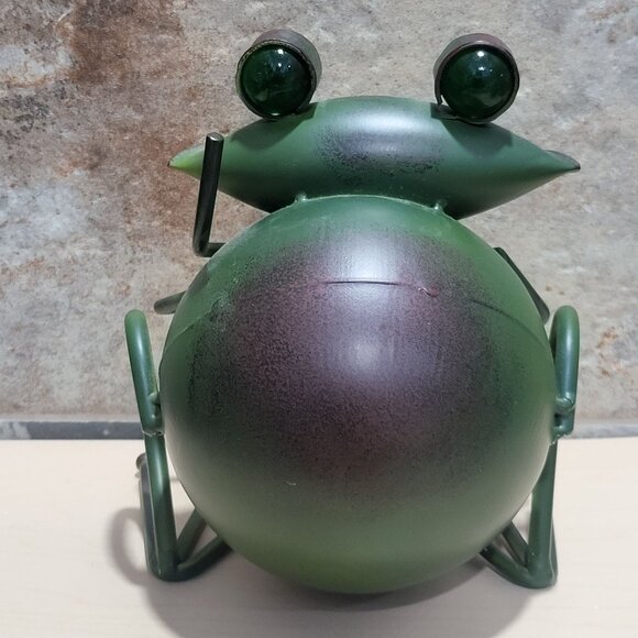 Green Metal Frog Figurine Decorative Garden Sculpture - Picture 3 of 11